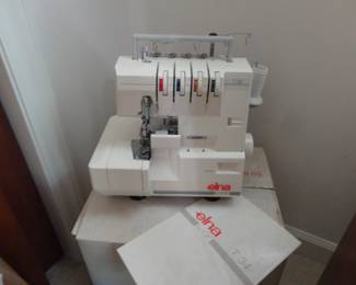 Elna T34 Serger Machine