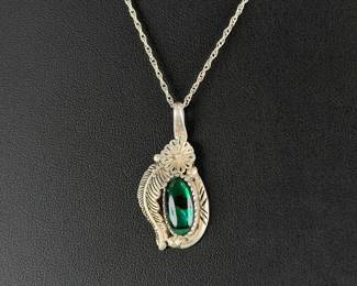 Vintage NAVAJO L. Platero Sterling Silver Malachite feather Flower PENDANT Necklace