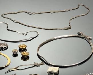 Sterling Silver & Costume Jewelry Mixed Lot, Chains, Pendants, Rings