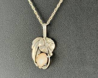 NAvajo Jack Whittaker "Circle JW" Sterling Silver Shell Pendant Necklace Vintage