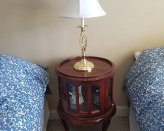 End table; table lamp