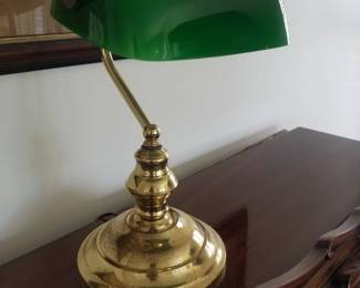 Desk lamp