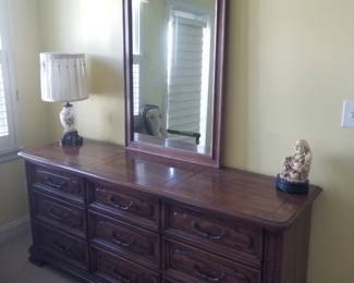 Queen bedroom suite: dresser with mirror