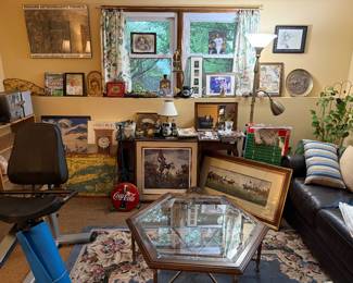 Great art and sports memorabilia (including autographs by Mariano Rivera and Henrik Lundqvist and others)!