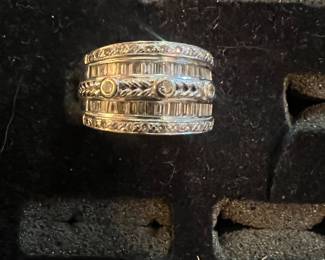 Diamond bc and 14kt gold ring