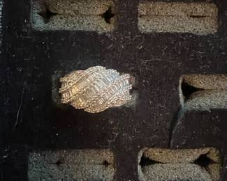Diamond and 14kt ring