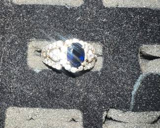 Diamond sapphire and 14kt ring
