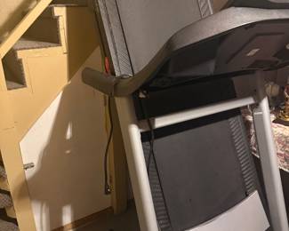 Treadmill, excellent quality, high-end