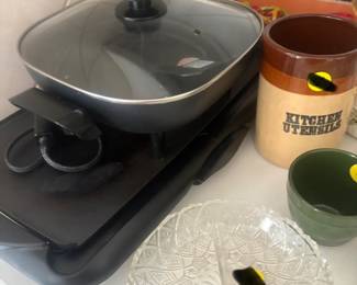 LOTS of Kitchen Appliances 