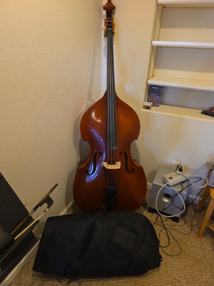 3/4 Double Bass with accessories