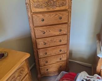 Part of dresser set