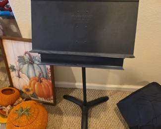 symphony stand