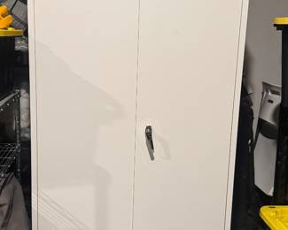 Steel industrial locking cabinet 