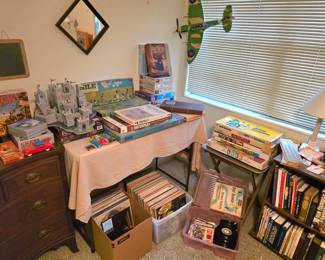 Vinyls / Vintage Board Games