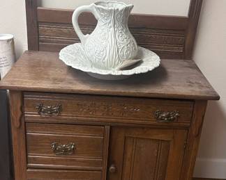 d Antique Oak Washstand