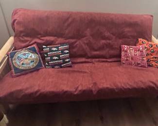 f Futon