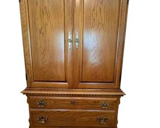 Bassett Gentlemens Chest