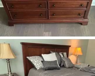 Cherry Wood Queen Bedroom Set
