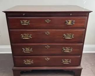 Pennsylvania House Vintage Bachelor Cherry Chest/ Nightstand