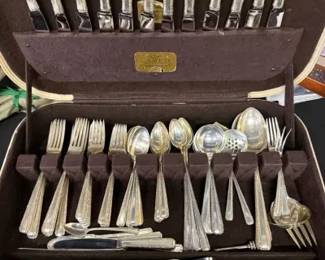 Sterling Sliver Towle 93 Piece Set - Candlelight Pattern
