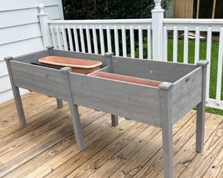 Raised Garden planter - new