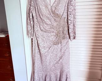 Wedding/ Formal dress