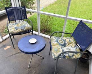 Outdoor 2 chair and table set