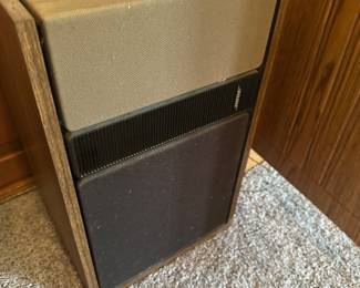 vintage Bose 301 Series II bookshelf speakers