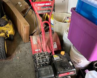 Troy-Bilt Super Bronco CRT rear-tine tiller