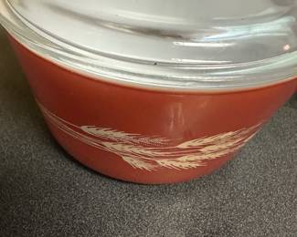 vintage Pyrex Autumn Harvest casserole dish