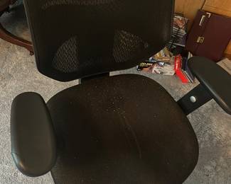 HON Prominent Mesh High-Back Task Chair