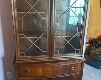 1930's Finch Fine Furniture mahogany cabinet
