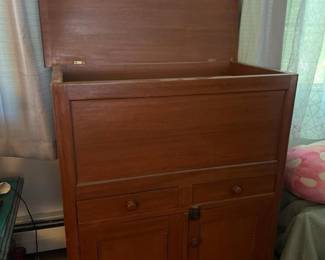 186 antiquewoodenicebox