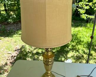 075 ornatesolidbrasstablelamp