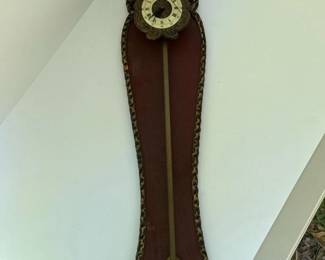 072 annogermansawtoothgravitywallclock