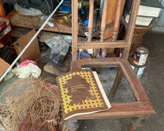 185 antiquespindlebackcaneseatchairfra