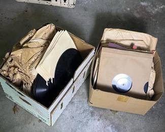 122 twoboxesofcolumbiavictorshellacrec