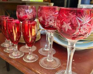193 bohemiancranberrycuttoclearcrystal