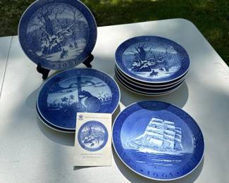 064 royalcopenhagenchristmasplatecollect