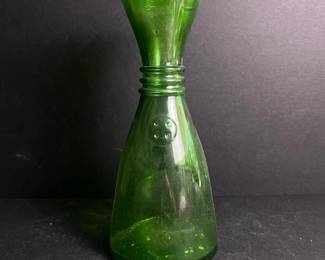 108 vintagegreenglassdecanterwithunique