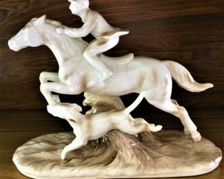 Very Rare Kaiser Bisque Fox Hunt 