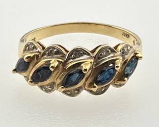0kt Richmond sapphire and diamond ring