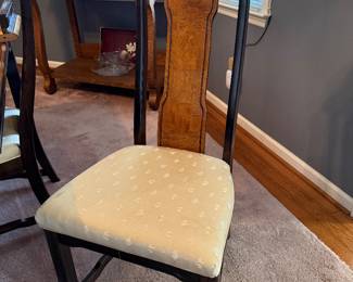 #9 Broyhill Dining Table 62-98x40x30 $175.00 2 leaves