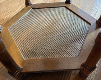 #40 End table 23x24x21 $40.00
