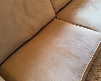 #38 Beautiful Broyhill Sofa 82"L. Wonderful condition! $150.00