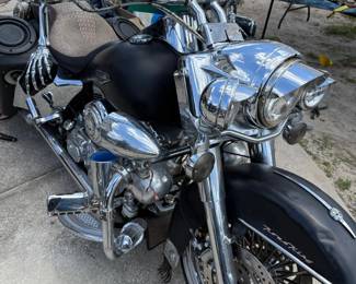 🚨 MAKE US AN OFFER — 2000 Harley-Davidson Road King We're not letting her go to waste. Come today, see her in person, and bring your best offer. Serious buyers only. First offer that works — she's yours. 🤝
