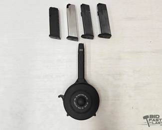 1866 4 .40 Magazines and 1 .40 Drum Magazine