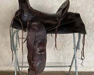 24 Antique slick fork Wade style western saddle