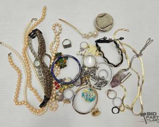 1008 Costume Jewelry