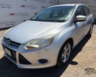 235 2014 Ford Focus LOW MILES